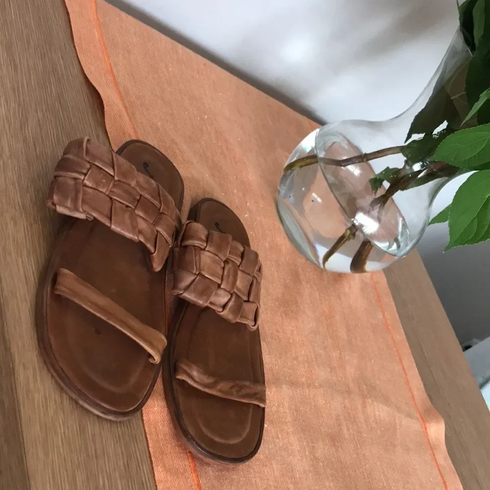 Free People Winding River Leather Slip On Sandal size 7